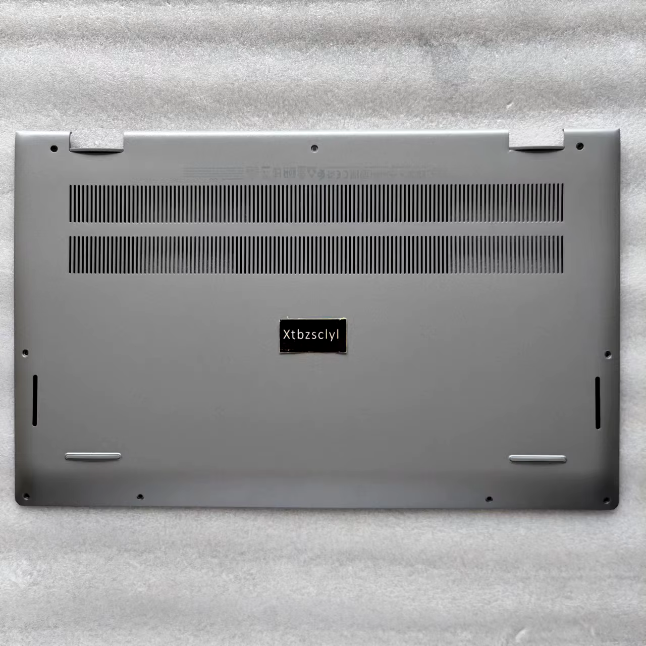 Base Cover Dell Inspiron N5510 5515 5518 D Silver
