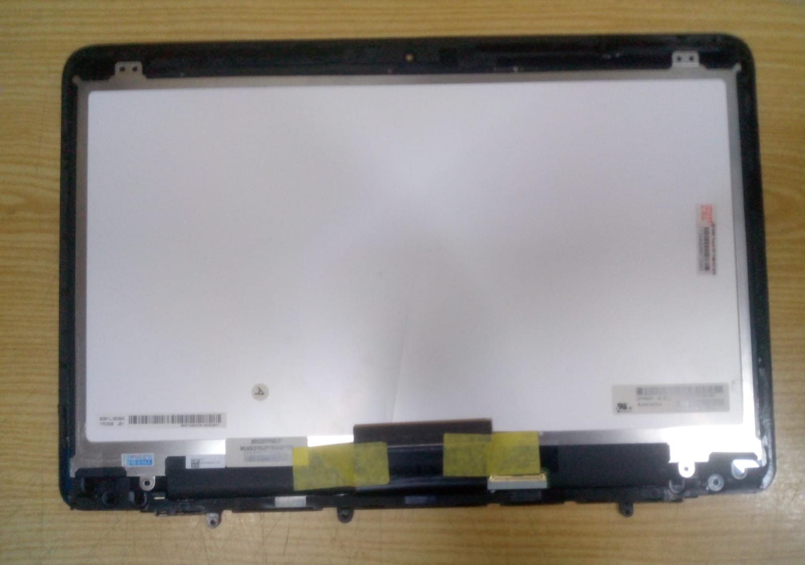 LED With Touch HP EliteBook Folio 1040-G3 QHD 40 PIN Rounded Corner