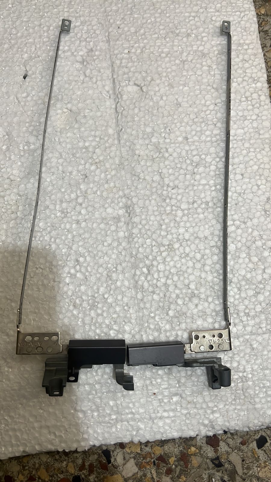 Hinges Set HP EliteBook 8540P/8540W R/L