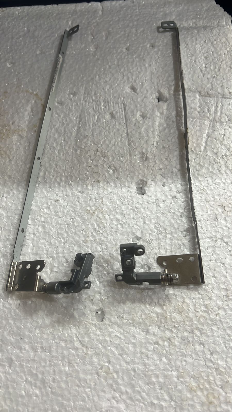 Hinge IBM Lenovo 3000-C460/C461/C462/G410/G400 | RH [6903]